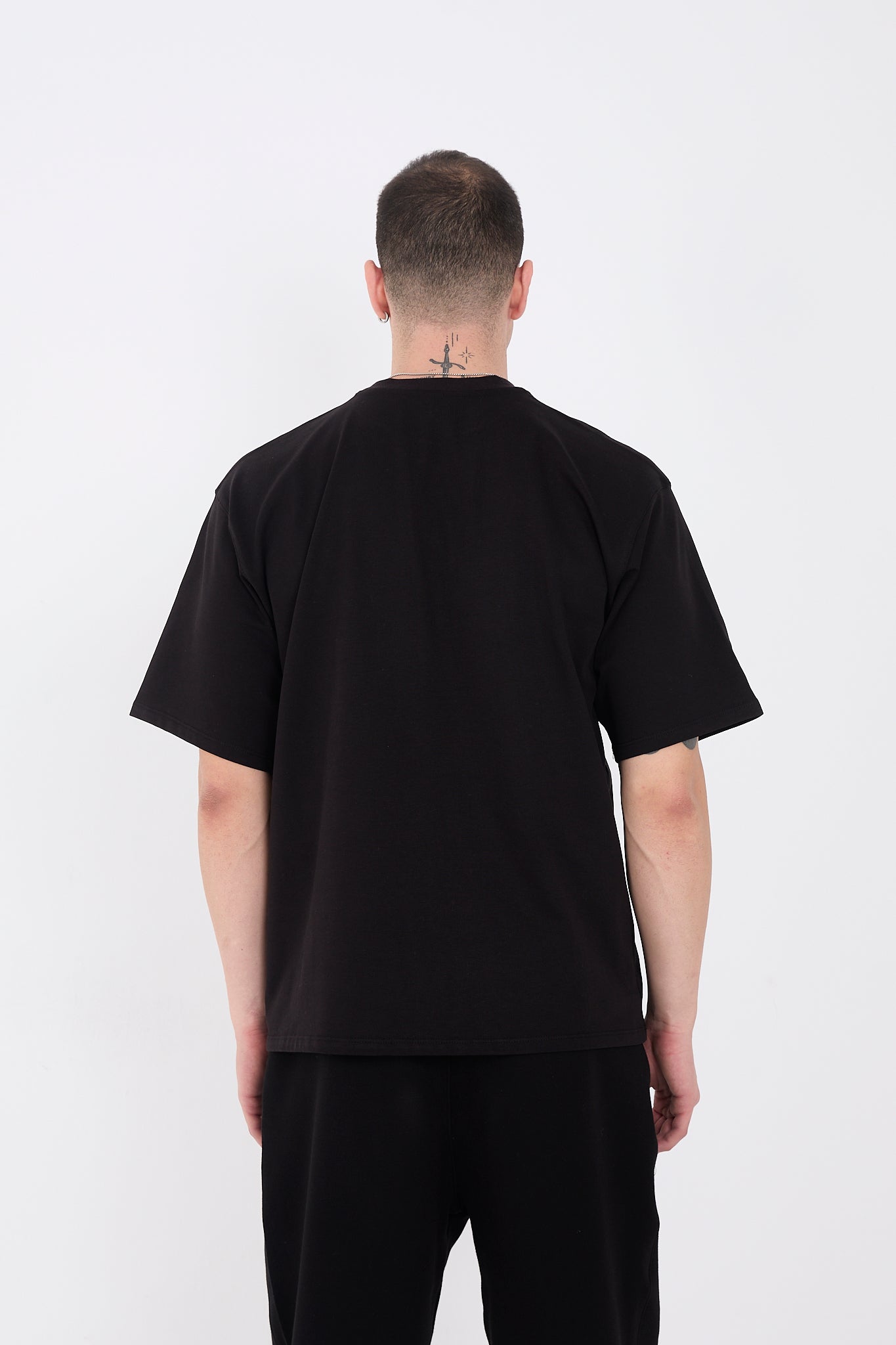 FAMOSO BUBBLE BLACK TEE