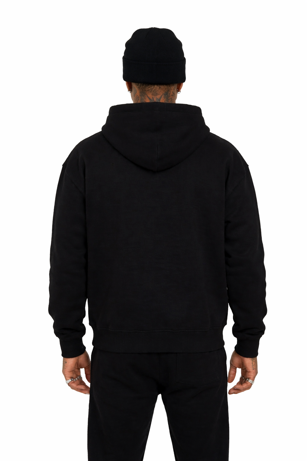 Oversized Hoodie mit Front-Print aus 330 GSM Baumwoll-Polyester-Mix, cleaner Streetwear-Look mit leicht oversized Passform
