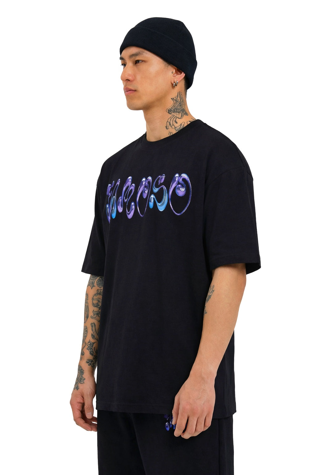 Schwarzes oversized T-Shirt mit Front-Print „FAMOSO“, 270 GSM aus 100 % Baumwolle, cleaner Streetwear-Fit
