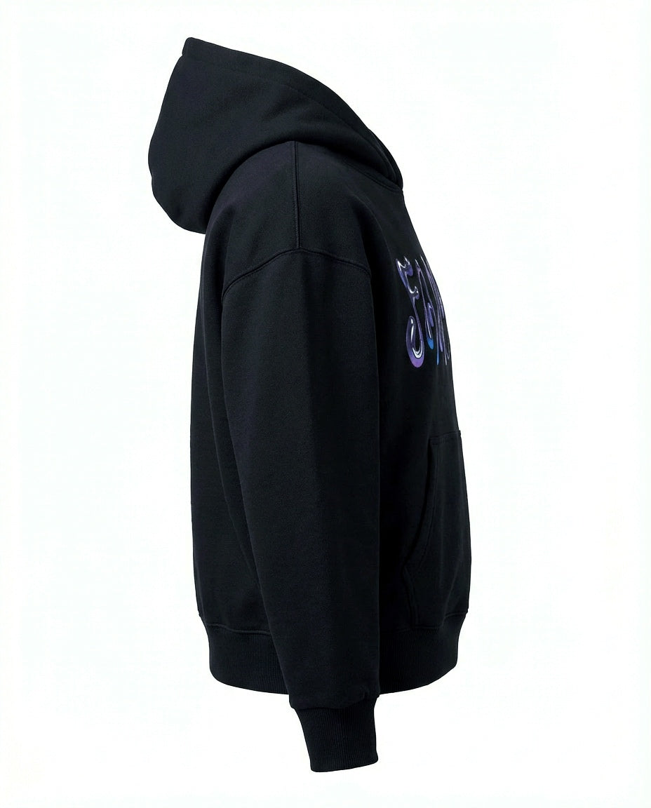 Oversized Hoodie mit Front-Print aus 330 GSM Baumwoll-Polyester-Mix, cleaner Streetwear-Look mit leicht oversized Passform
